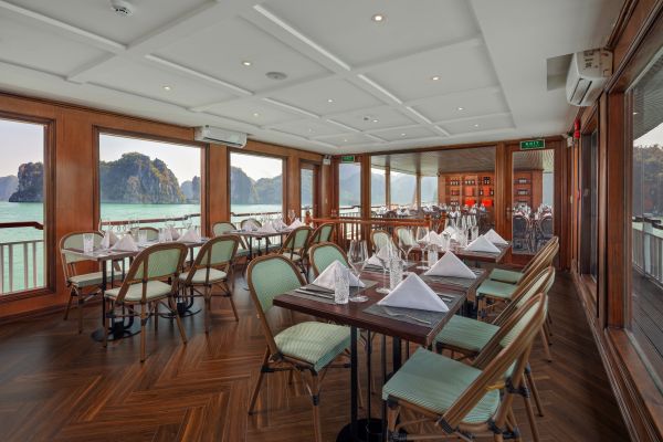 Du thuyền Lavoya Boutique Day Cruise 