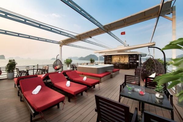 Du thuyền Athena Royal 2 ngày 1 đêm